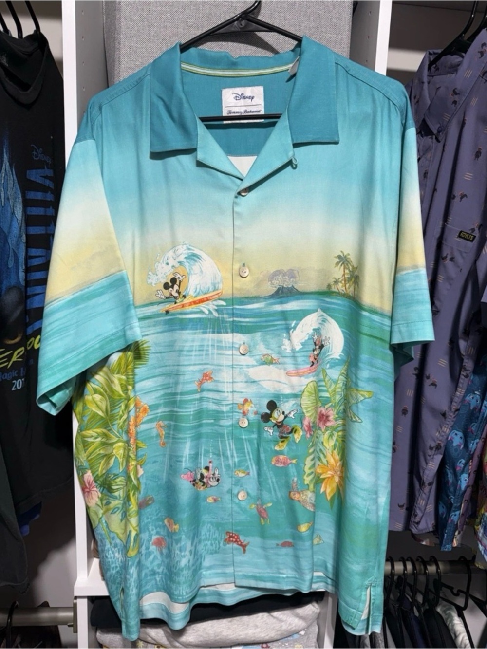 TOMMY BAHAMA MENS WALT DISNEY UNDER THE SEA MICKEY HAWAIIAN CAMP SHIRT L RARE
